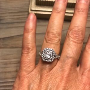 14k white gold diamond engagement ring